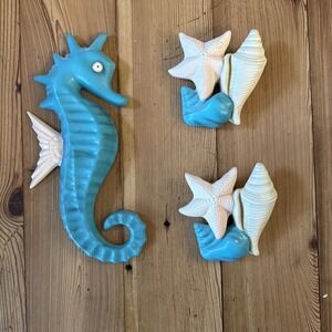 Vtg Hand painted Ceramic Seahorse Wall Hanger Nautical 2 Shell Wall Pockets Set